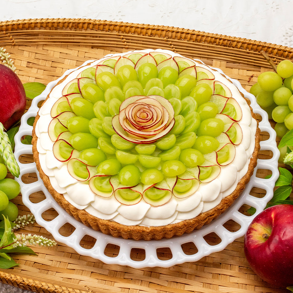 シャインマスカットと紅玉のタルト 〜30th Anniversary Tart〜