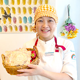 市塚　雅美
