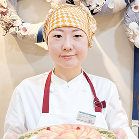蓮沼　綾