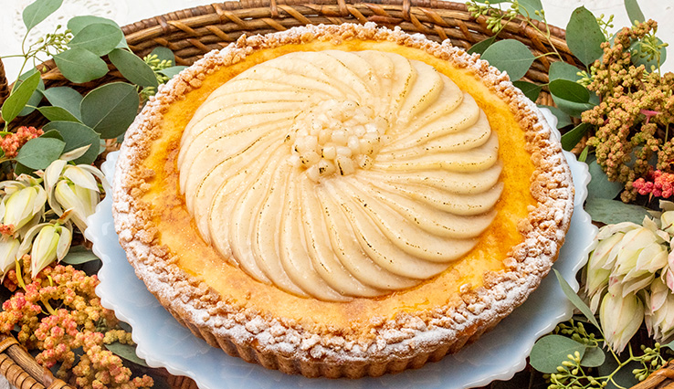 【新作】洋梨のシブーストとチョコレートのタルト