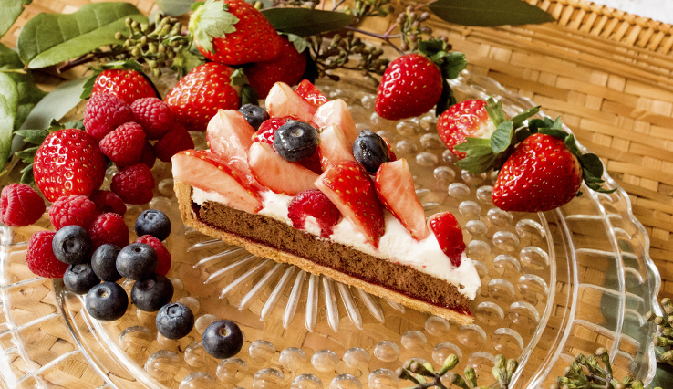 【店舗限定】3種のベリーとチョコレートのタルト