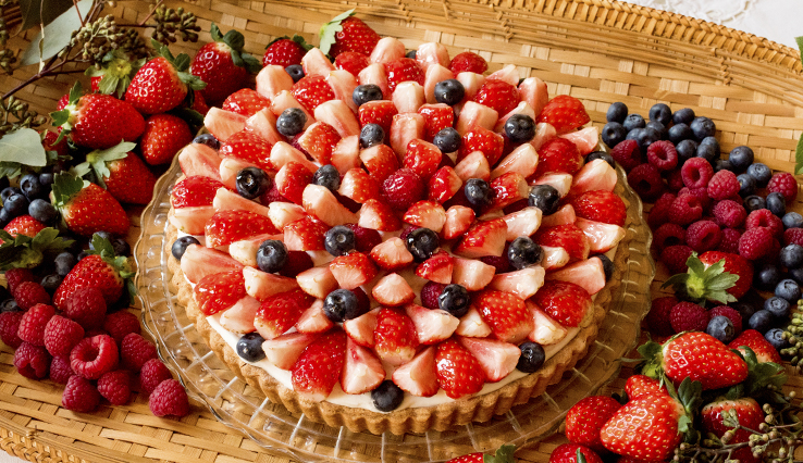 【店舗限定】3種のベリーとチョコレートのタルト