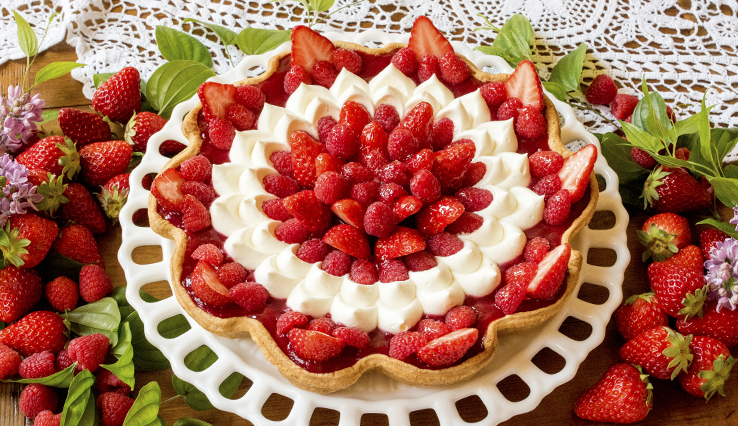 【新作】静岡県産“紅ほっぺ”とホワイトチョコのチーズスフレタルト