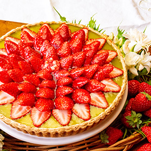 宮城県山元町 山元いちご農園のにこにこベリーとピスタチオカスタードのタルト